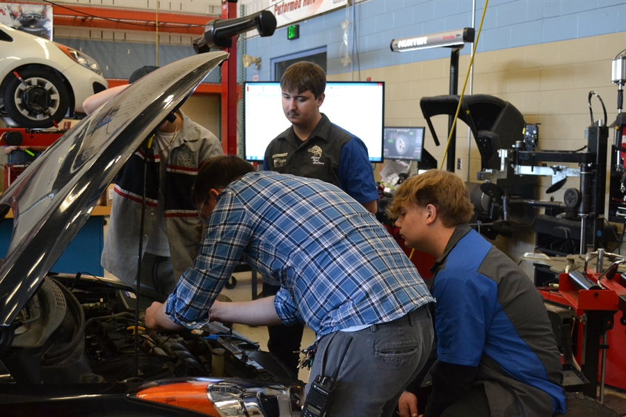 Automotive Services Sollers Point Technical High School